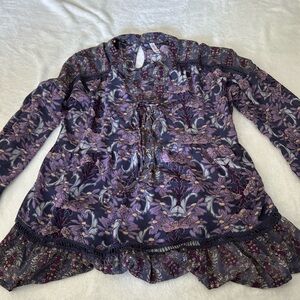 Women’s Blouse